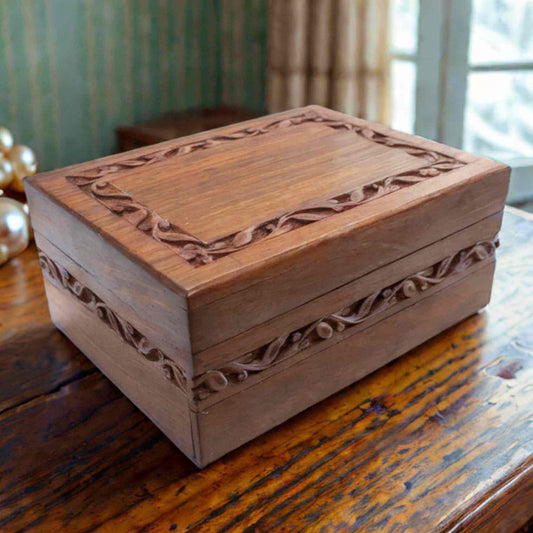 Casse tête JC Constantin carved box