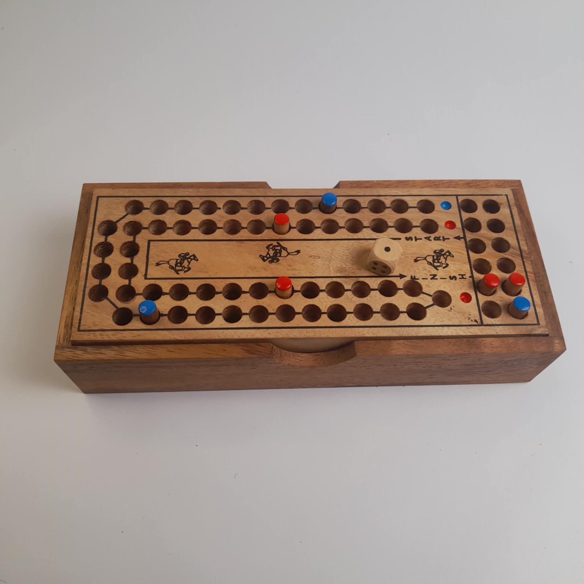 petits chevaux – Jeu de dés en bois